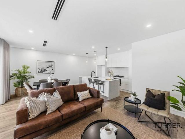 Townhouse for rent in Campbelltown City Council, Adelaide