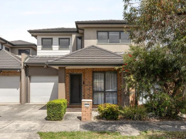 Townhouse for rent in Pascoe Vale South, Melbourne