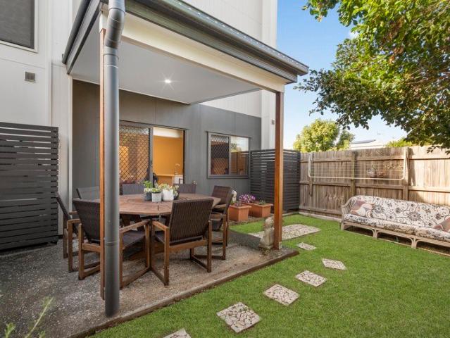 Townhouse for sale in Methul, Queensland