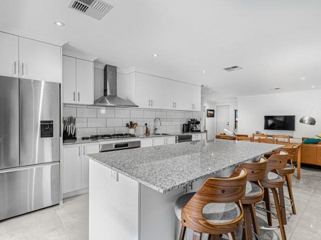 House for sale in Hammond Park, City of Cockburn