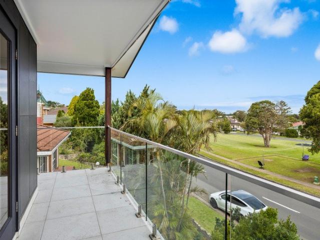Duplex for rent in Wollongong West, New South Wales