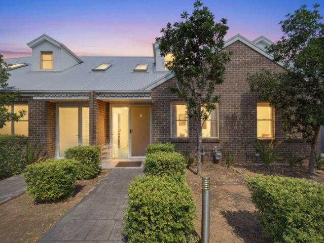 Townhouse for sale in Sydney, New South Wales