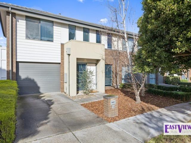 Townhouse for sale in Camerons Creek, Victoria
