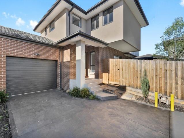 Townhouse for rent in Camerons Creek, Victoria