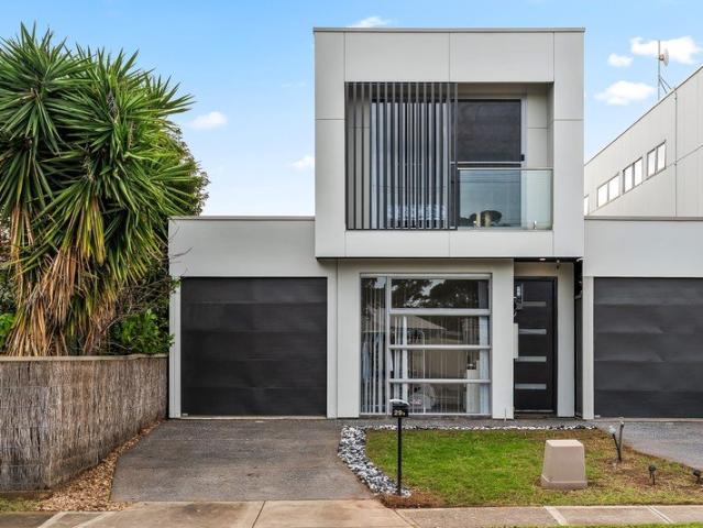 Townhouse for sale in Horseshoe Creek, South Australia