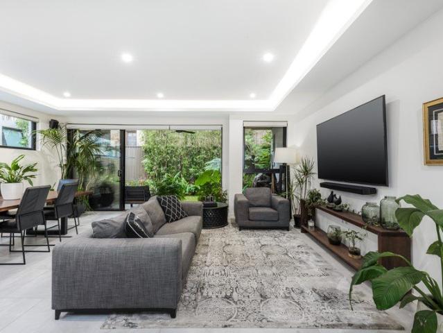 Townhouse for sale in Sutherland, New South Wales