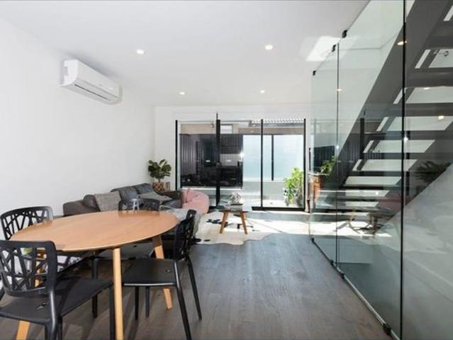 Townhouse for rent in Camerons Creek, Victoria