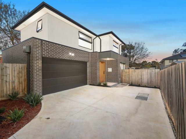 Townhouse for sale in Camerons Creek, Victoria