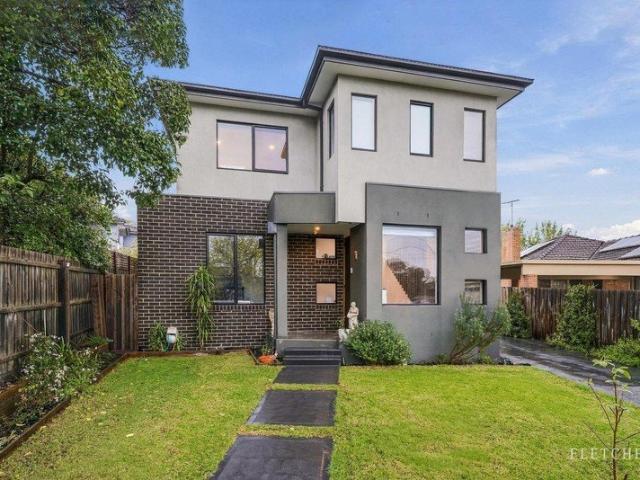 Townhouse for sale in Templestowe Lower, Melbourne