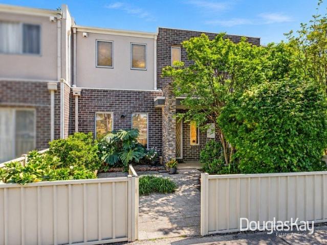 Townhouse for sale in Braybrook, Melbourne