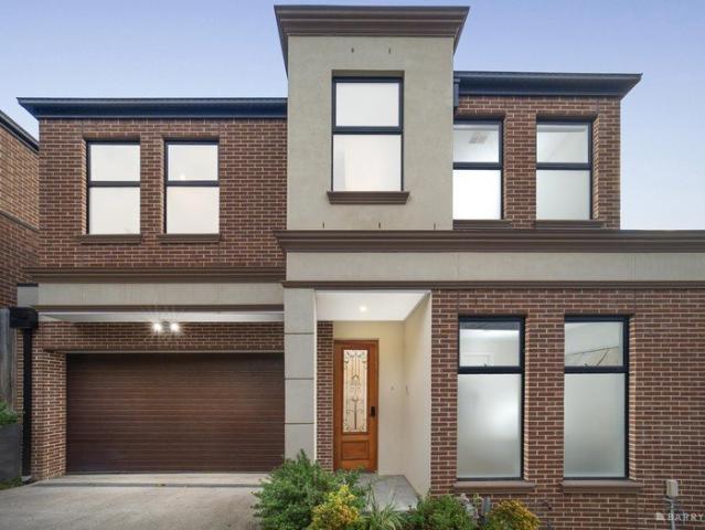 Townhouse for sale in Camerons Creek, Victoria