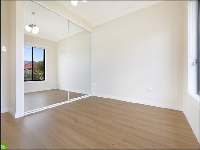 House for rent in Wollongong West, New South Wales