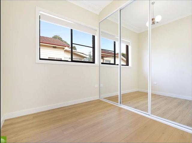 House for rent in Wollongong West, New South Wales
