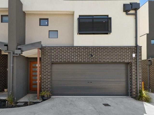 Apartment for sale in Boronia, Melbourne