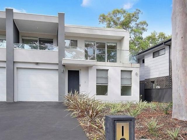 Duplex for rent in Sydney, New South Wales