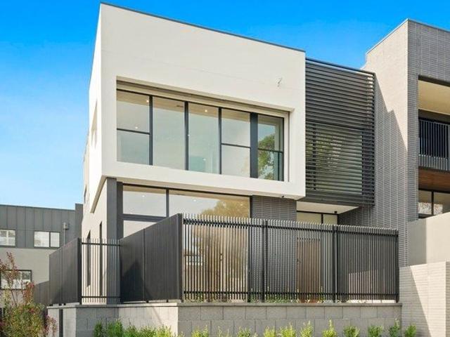 Townhouse for rent in Camerons Creek, Victoria