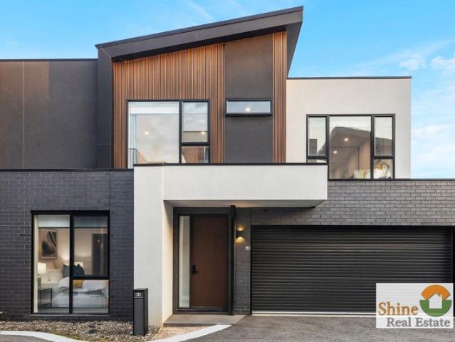 Townhouse for sale in Camerons Creek, Victoria
