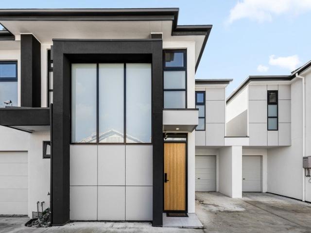 Townhouse for sale in Horseshoe Creek, South Australia