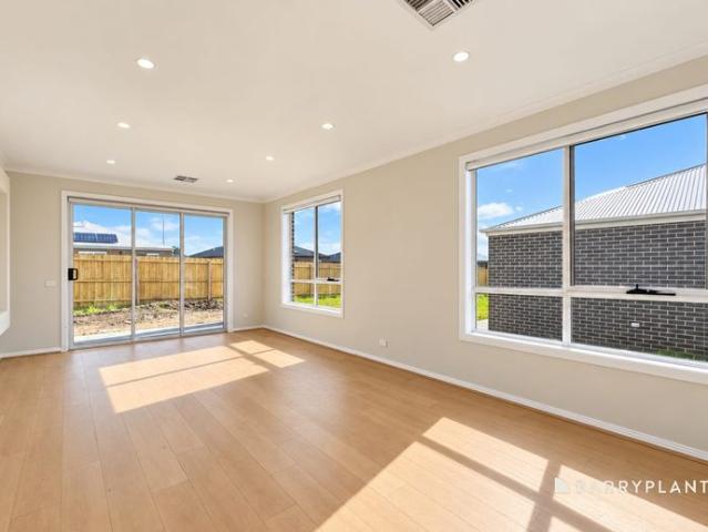 House for rent in Heratige Estate, Moe