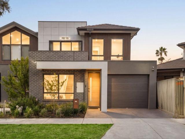 Townhouse for sale in Reservoir, Melbourne