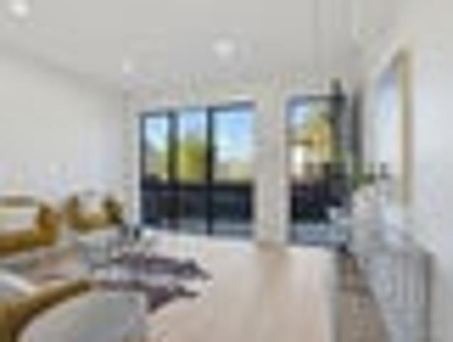 House for sale in Point England, Oroua County