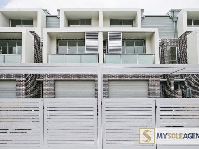 Townhouse for rent in Sydney, New South Wales