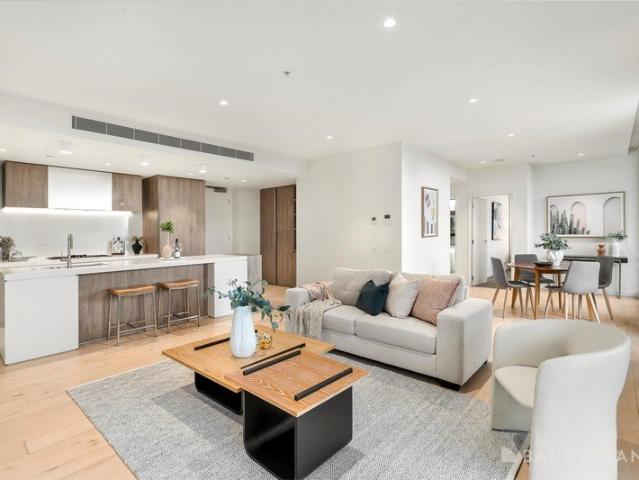 Apartment for sale in Tullamore Doncaster, Melbourne