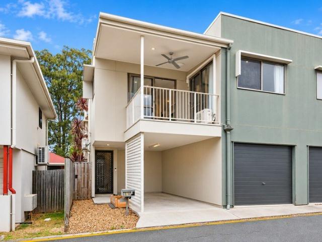 Townhouse for sale in Fitzgibbon, City of Brisbane