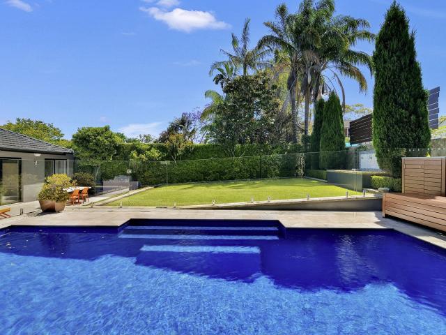 House for rent in Castle Cove