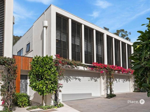 Townhouse for sale in Toombul, Queensland