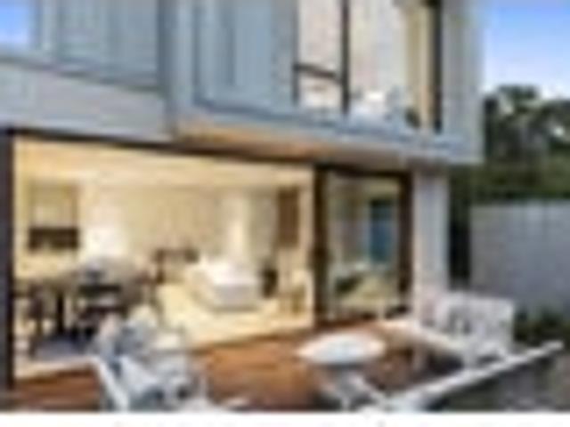 Townhouse for sale in Merivale, Canterbury