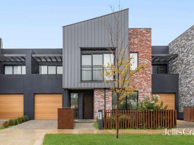 Townhouse for sale in Camerons Creek, Victoria