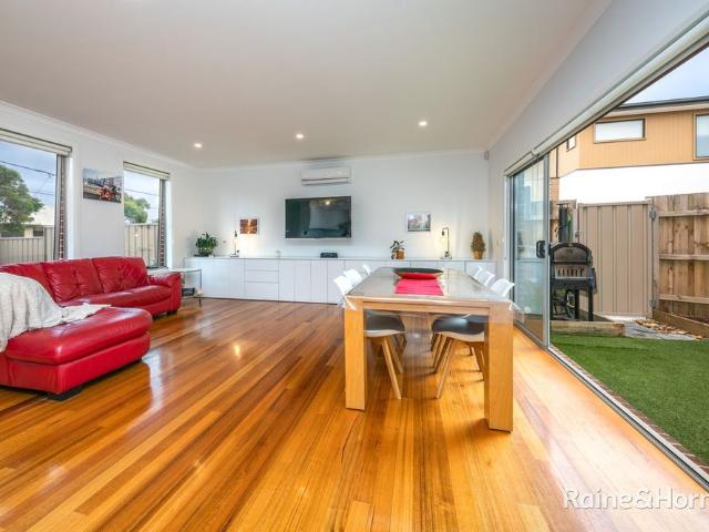 Townhouse for rent in Camerons Creek, Victoria