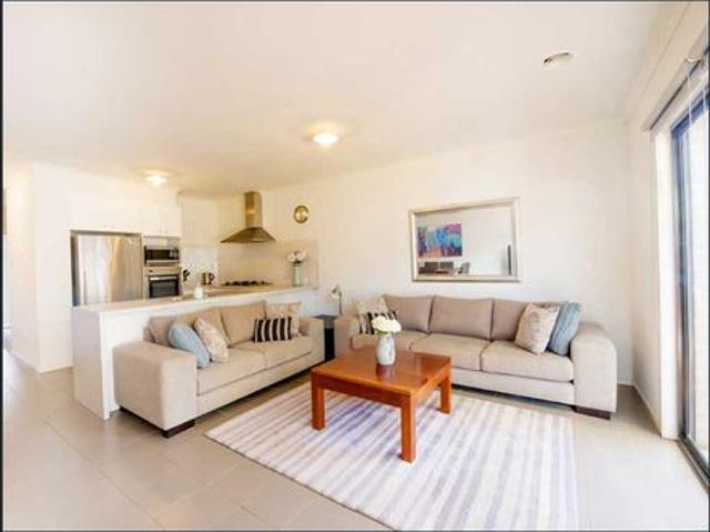Townhouse for rent in Camerons Creek, Victoria