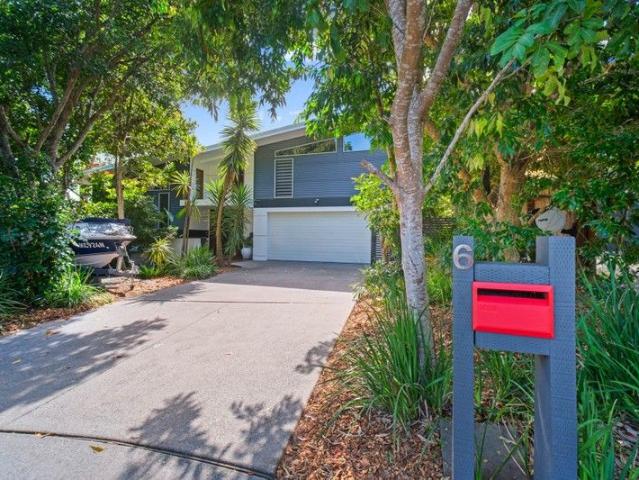 House for sale in Elizabeth Beach, New South Wales