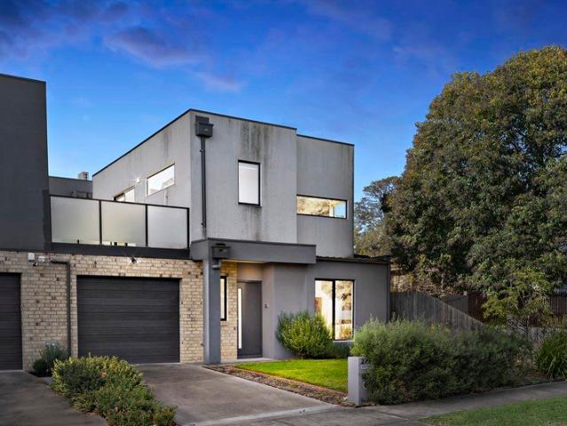 Townhouse for sale in Camerons Creek, Victoria