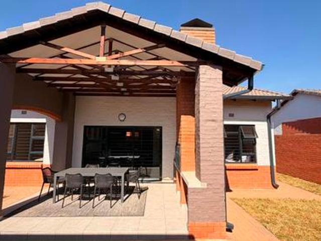 Townhouse for sale in Waterkloof, Gauteng