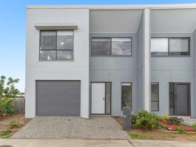 Townhouse for sale in Toombul, Queensland