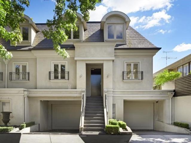 Townhouse for rent in South Yarra, Melbourne
