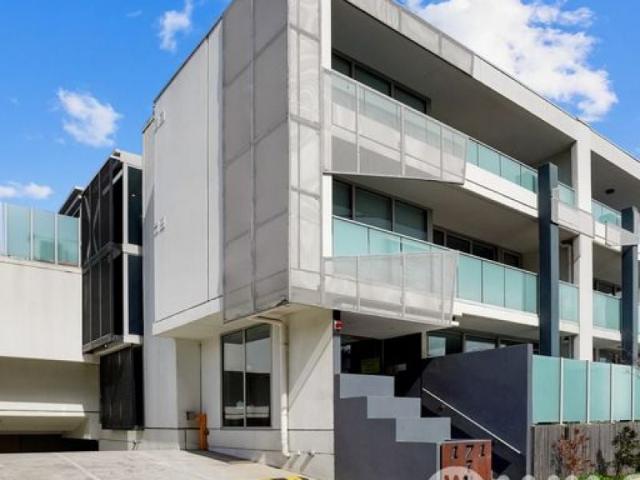 Apartment for rent in St Kilda, Melbourne