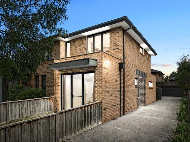 Townhouse for sale in Camerons Creek, Victoria