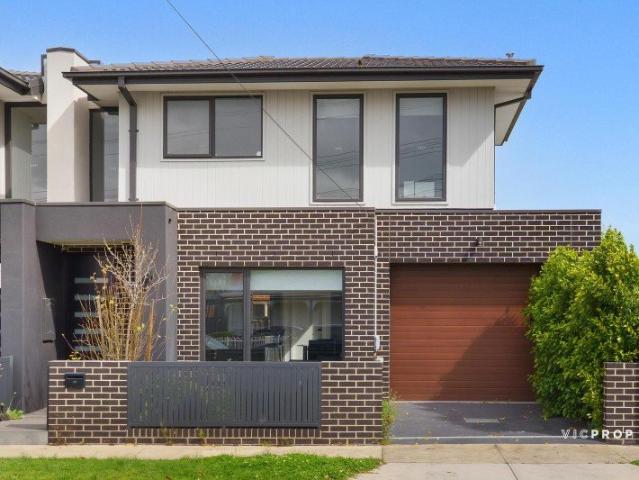 House for sale in Sunshine, Melbourne