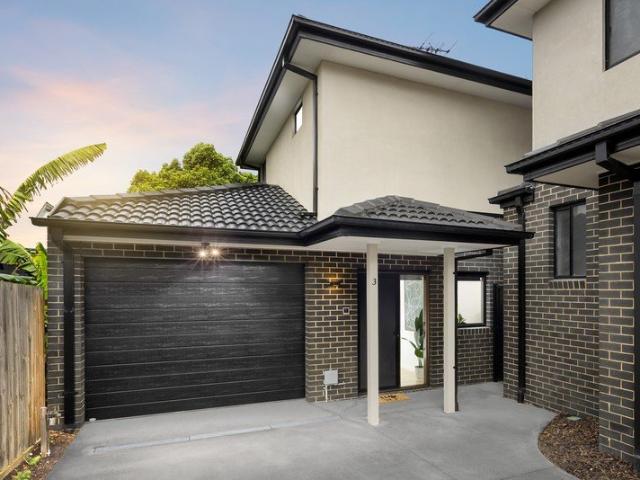 Townhouse for sale in Camerons Creek, Victoria