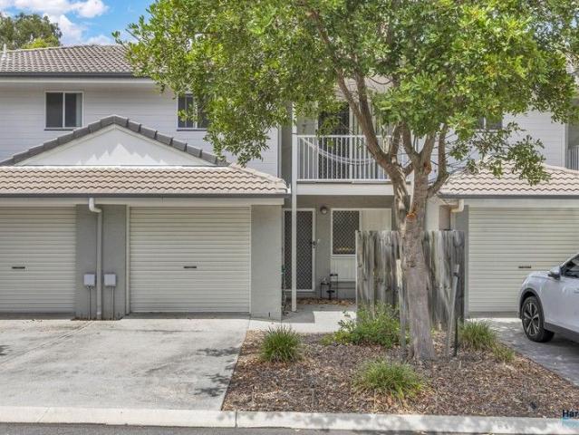 Townhouse for sale in Toombul, Queensland
