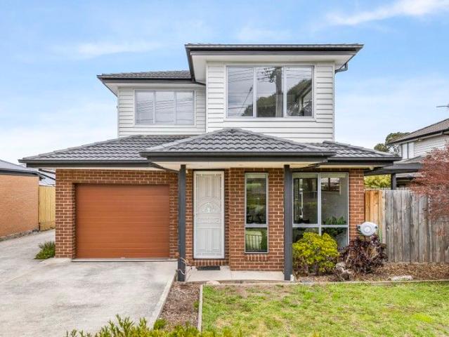 Townhouse for sale in Camerons Creek, Victoria