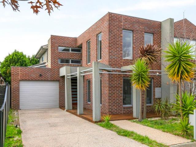 Townhouse for sale in Camerons Creek, Victoria