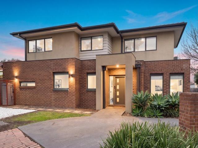 Townhouse for sale in Camerons Creek, Victoria