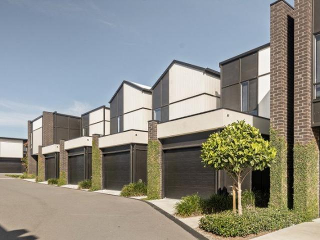 Townhouse for rent in Toombul, Queensland