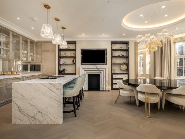 Apartment for rent in Mayfair, Greater London