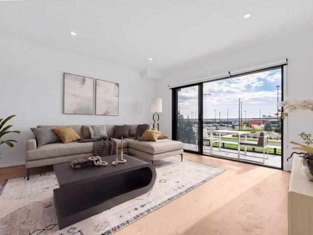 Townhouse for rent in Albright, Melbourne